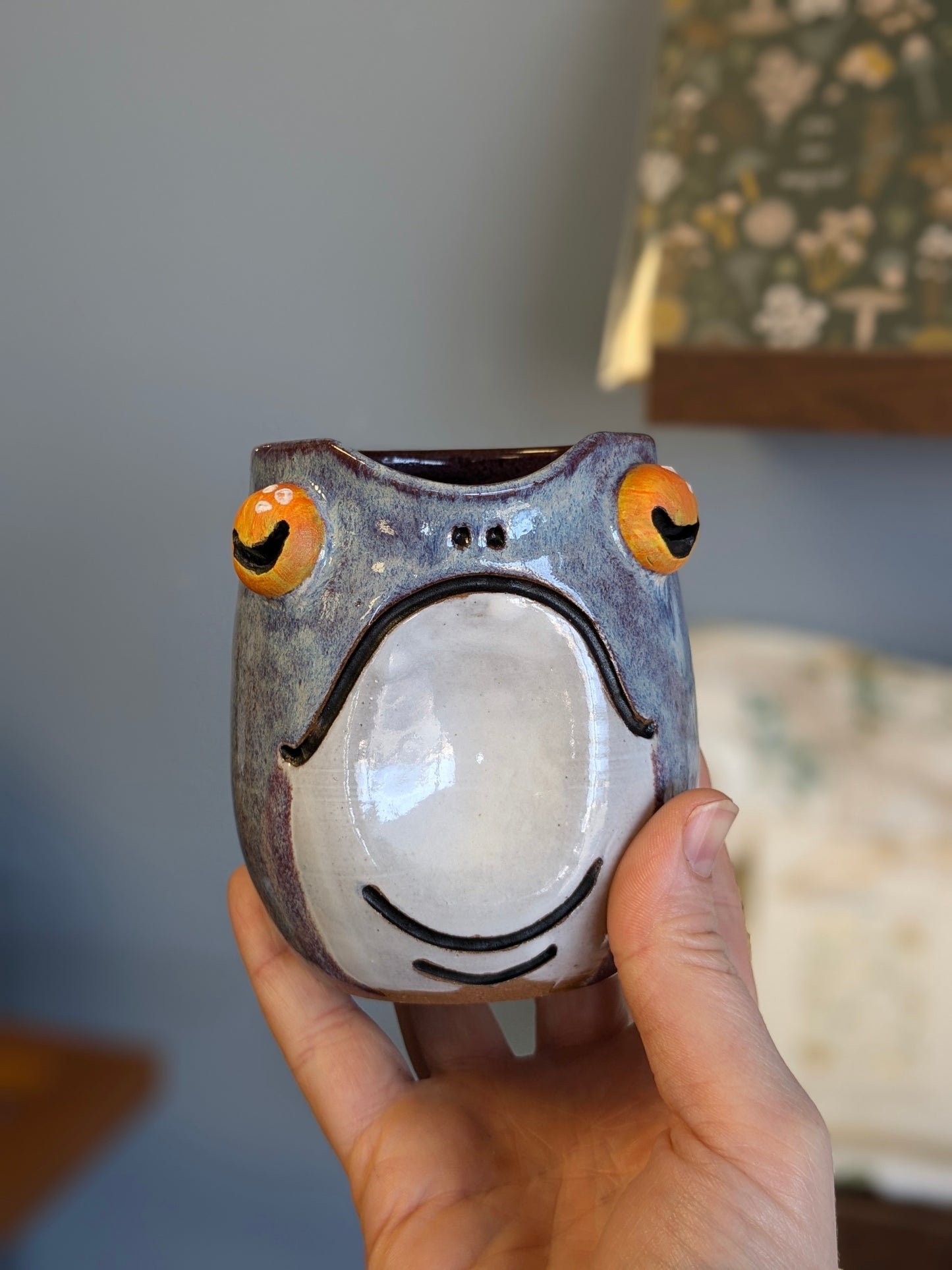 Frog Dimple Cup